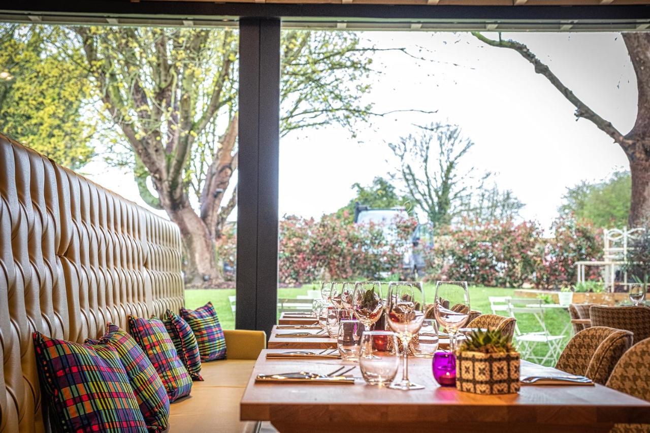 Готель The Carpenters Arms Great Wilbraham Екстер'єр фото