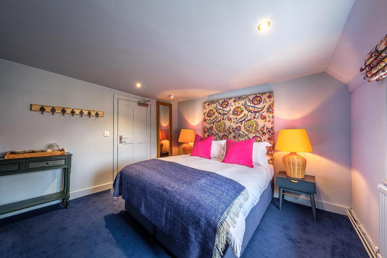 Готель The Carpenters Arms Great Wilbraham Екстер'єр фото